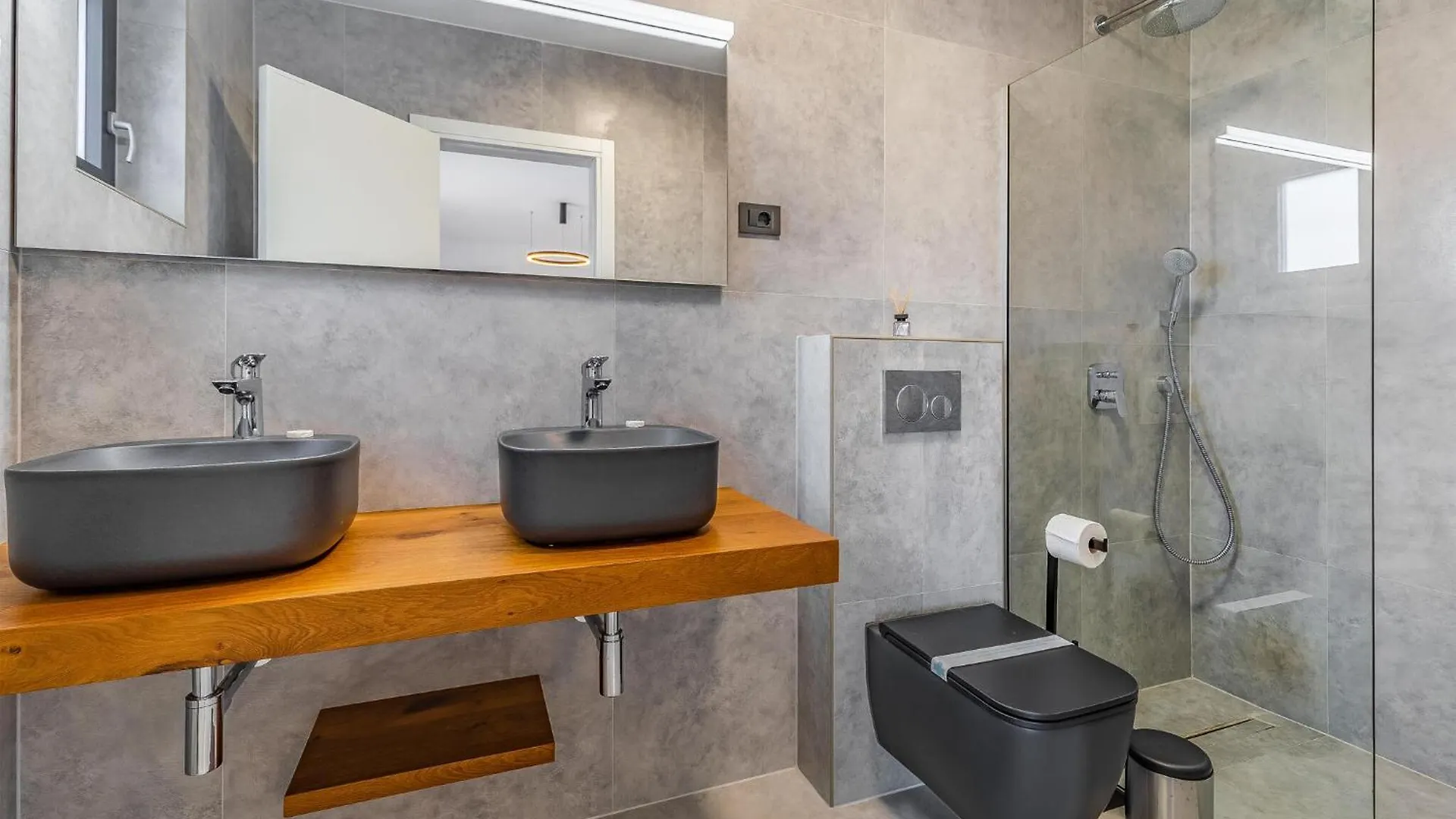 Holiday home 4 Bedroom Awesome Home In Fazana