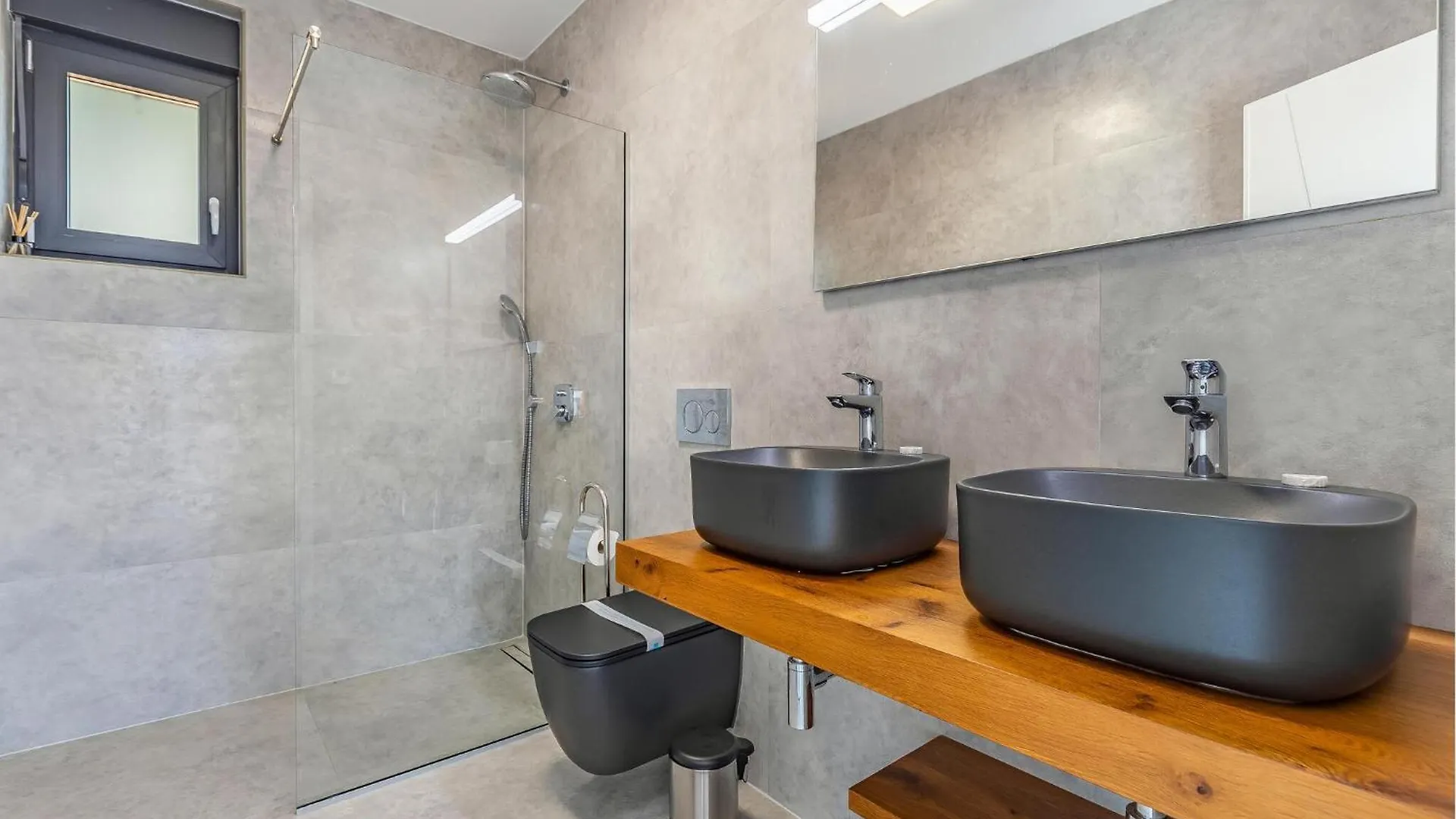 4 Bedroom Awesome Home In Fazana Holiday home