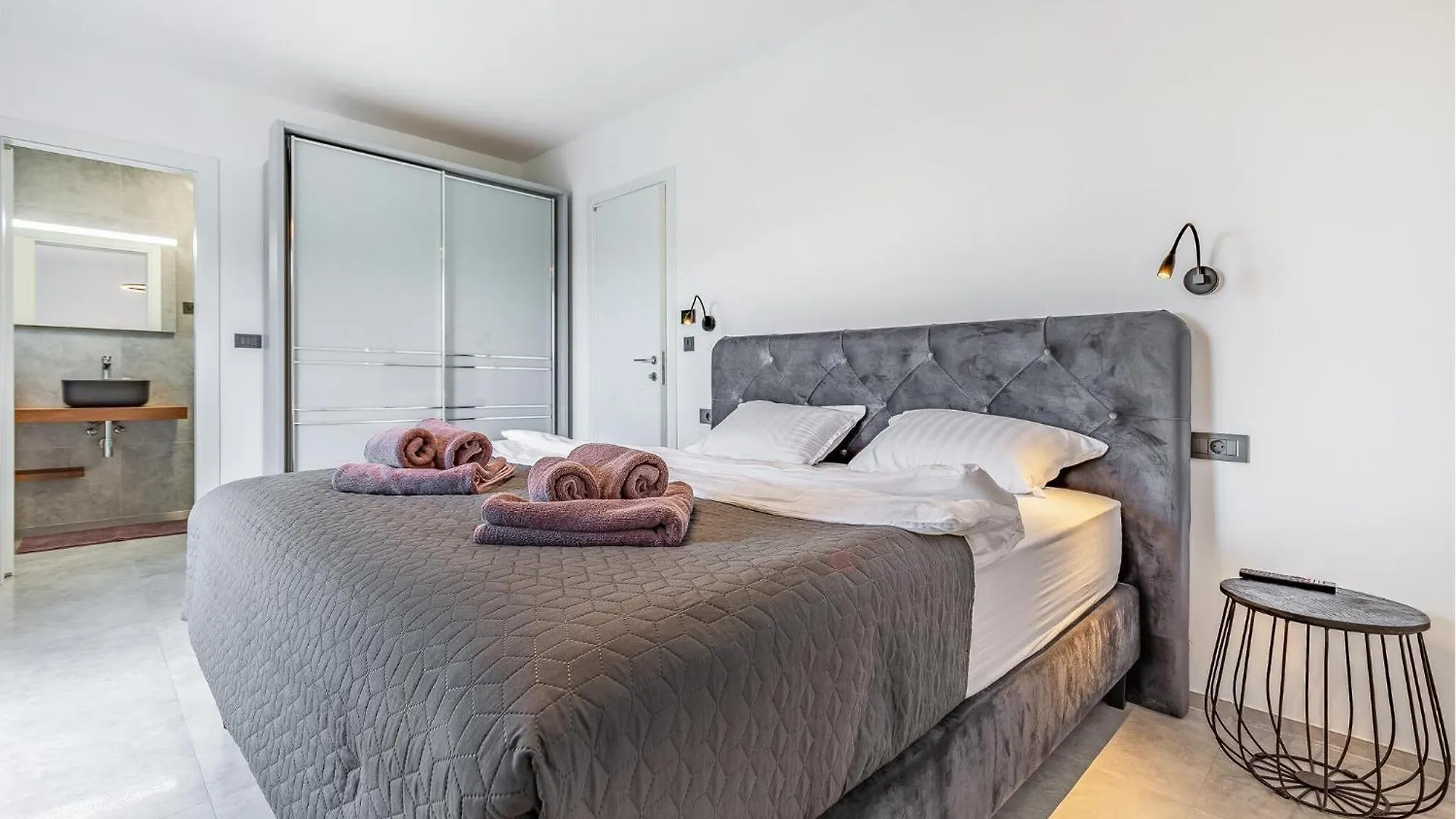 4 Bedroom Awesome Home In Fazana Holiday home